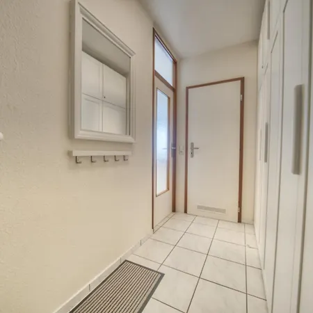 - Haus G, App 0g0704 *